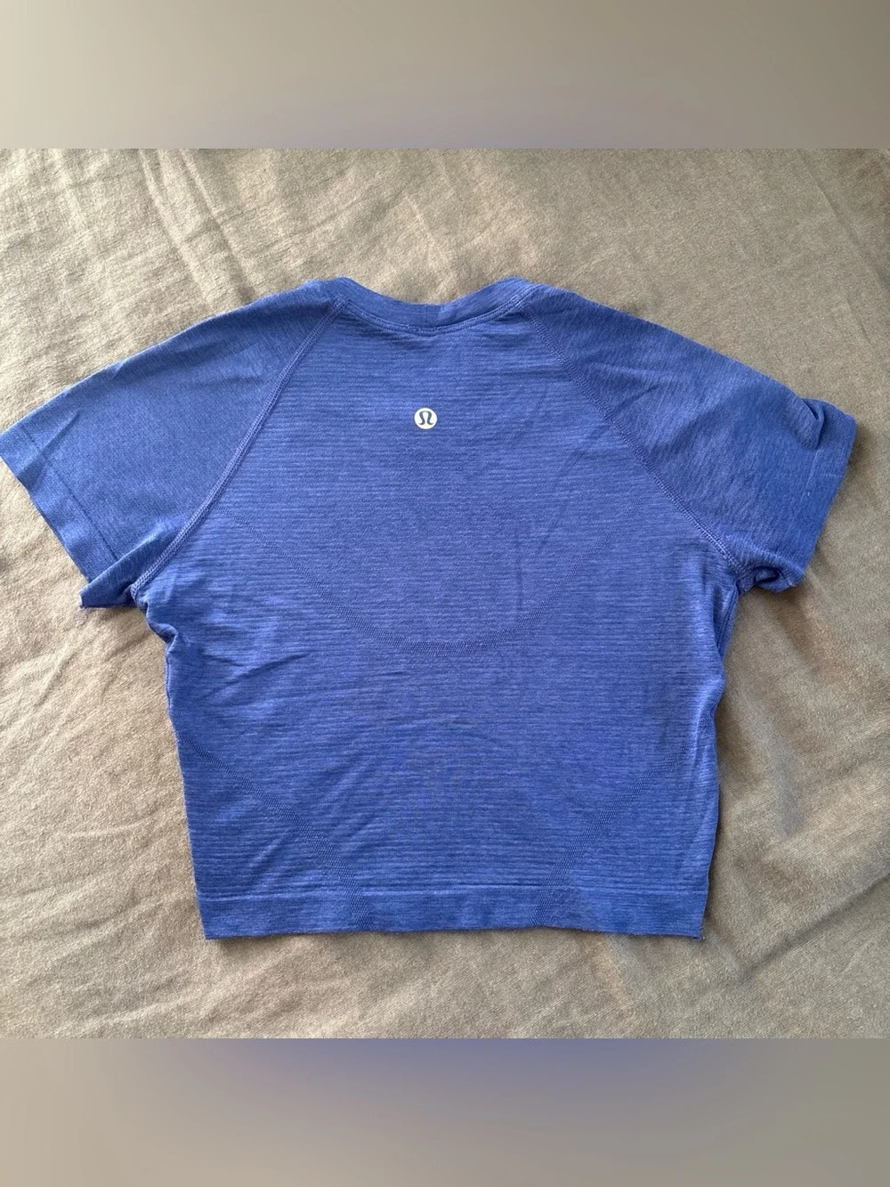 Lululemon crop top